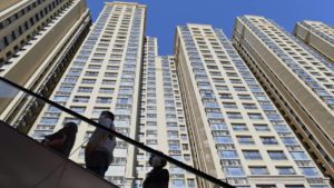 In a sign of an overheated property market a seller terminates because buyer signs contract before paying deposit. Evergrande