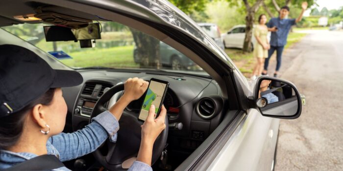 Page 10 - Uber alles